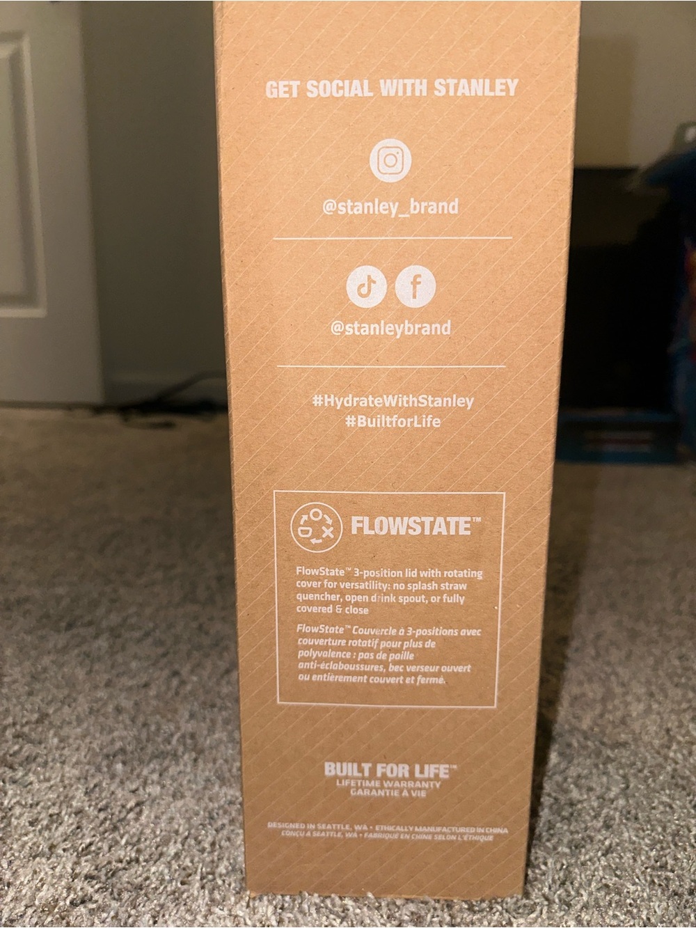 Stanley Quencher H2.0 Tumbler - Sage Green with Light Blue Lid - Picture 5 of 6